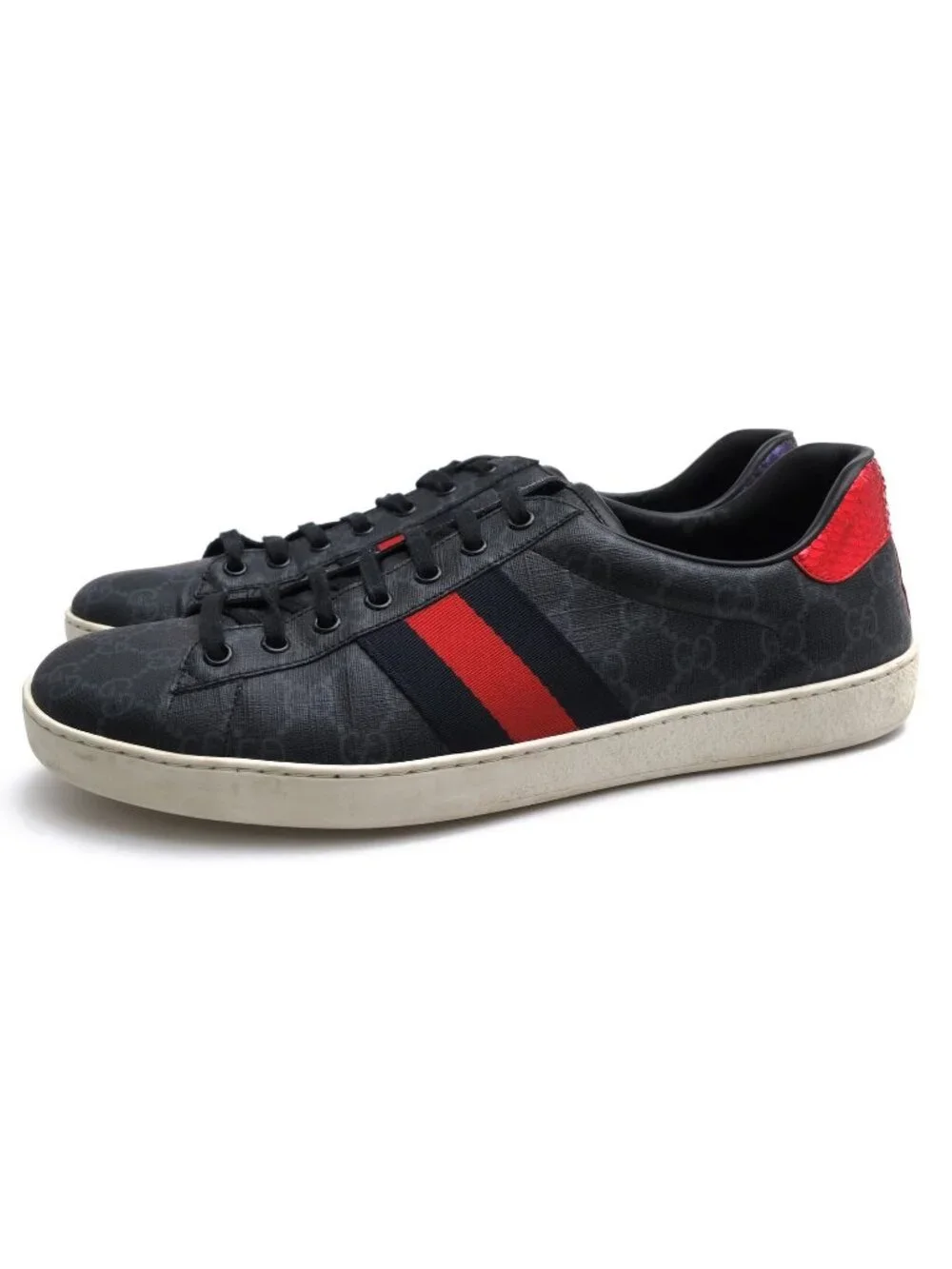 Gucci Sneakers Low Cut Leather Black Ace GG Supreme